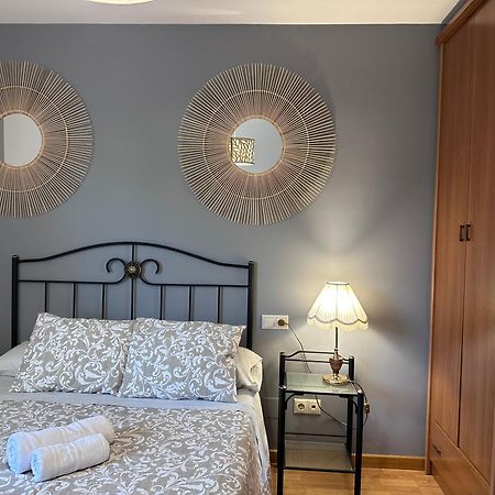 Apartamento La Emisora Понферада Екстериор снимка